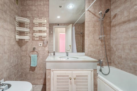Marbella by - Romslig leilighet med stort potensial i hjertet av Marbella - Perfekt renoveringsprosjekt!! – bilde 10