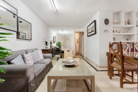Marbella by - Romslig leilighet med stort potensial i hjertet av Marbella - Perfekt renoveringsprosjekt!! – bilde 4