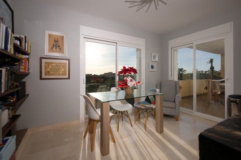 Benahavís - Totalrenovert designleilighet i La Quinta med utsikt mot hav, golf og La Concha – bilde 6