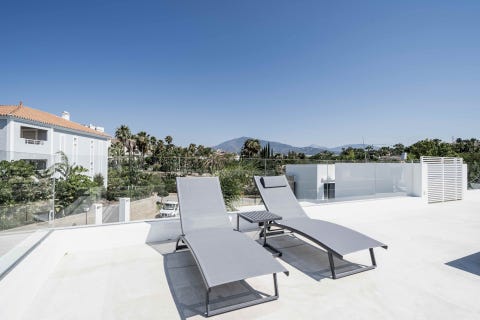 Estepona - Ny luksusvilla i El Campanario - Moderne design, solarium med jacuzzi og førsteklasses beliggenhet – bilde 7
