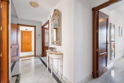 Marbella - Lys og elegant 3-soveroms duplex toppleilighet med panoramautsikt i Nueva Andalucía – bilde 10