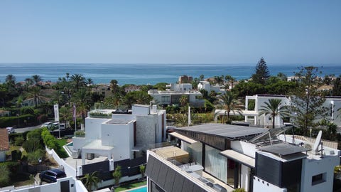 Marbella - Eksklusiv luksusvilla i Marbesa - Moderne design, takterrasse og gangavstand til stranden – bilde 6