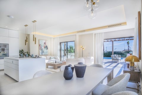 Estepona - Nybygget strandvilla i eksklusivt inngjerdet område - Spektakulær utsikt over Middelhavet – bilde 11
