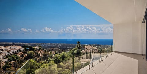 Marbella Øst - Spektakulær designvilla med panoramautsikt og en boligopplevelse utenom det vanlige – bilde 7