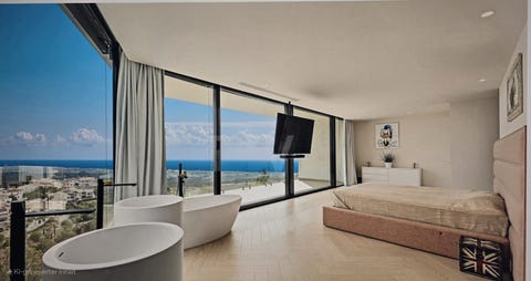 Marbella Øst - Spektakulær designvilla med panoramautsikt og en boligopplevelse utenom det vanlige – bilde 10