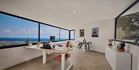 Marbella Øst - Spektakulær designvilla med panoramautsikt og en boligopplevelse utenom det vanlige – bilde 6