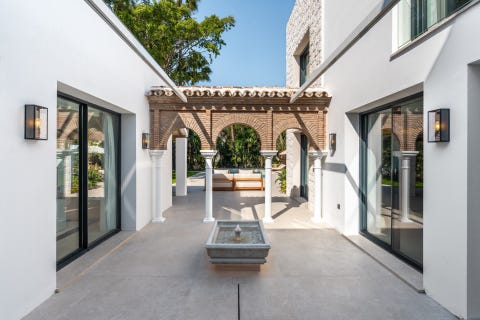 Marbella - Eksklusiv 5-soveroms villa i Las Brisas - Moderne eleganse i hjertet av Golf Valley – bilde 4