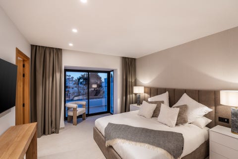 Marbella - Elegant duplex penthouse i Aloha Gardens - Totalrenovert i hjertet av Nueva Andalucía – bilde 7
