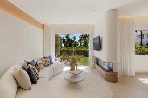 Estepona Øst - 3-soveroms Strandlinjeleilighet i Costalita - Moderne luksus på New Golden Mile – bilde 8
