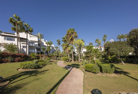Estepona Øst - 3-soveroms Strandlinjeleilighet i Costalita - Moderne luksus på New Golden Mile – bilde 12
