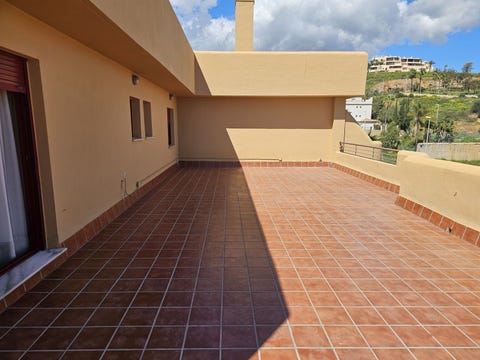 La Cala de Mijas · – Sjarmerende toppleilighet med 2 soverom - stor terrasse - gangavstand til strand og sjøutsikt – bilde 5