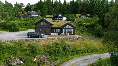Øvre Kvernaskogen - Kvamskogen  - Ny prosjektert familiehytte | 4 soverom, loftstue og god plass til hele familien