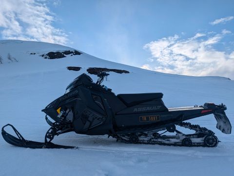 Polaris 850