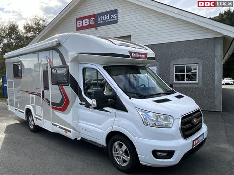 Challenger 348 Graphite / Face 2 Face / Queenbed / Solcelle / 170 HK / Automat / Meget pen bil / Innbytte