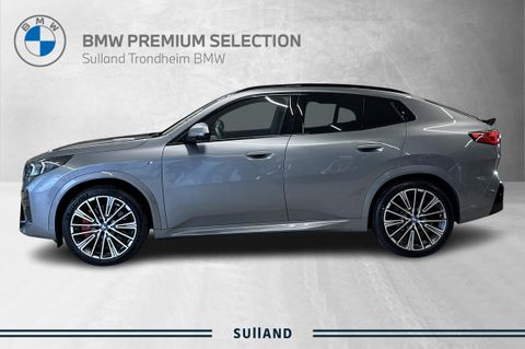 Vi har nå fått inn en rålekker BMW iX2 i metallic grå!