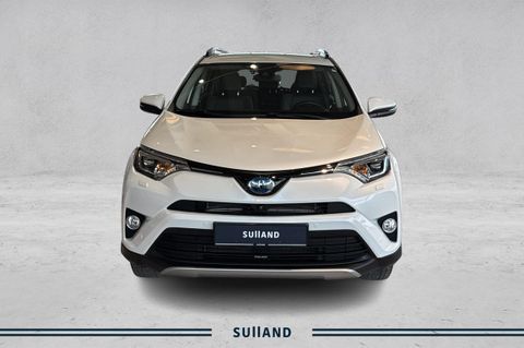 2018 Executive utgave med 4x4 og automat gir en god fremkomligehet.