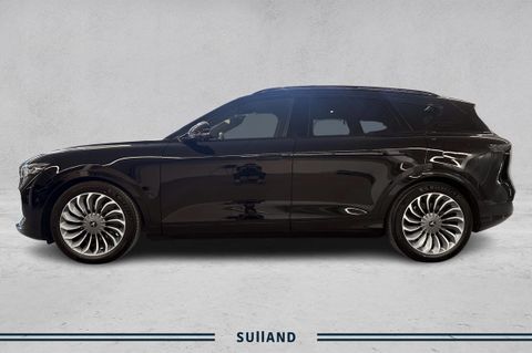 Strømlinjeformet design med BlackLine-pakke og 4x4 firehjulsdrift for optimal ytelse.