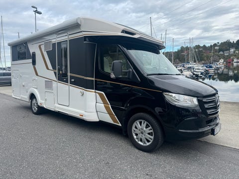 Eura Mobil Contura 766 QB | Hydrauliske støttebein | Solcelle | Adaptiv cruise