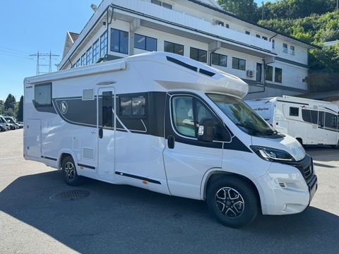 Benimar Mileo 268 heavy 180HK, automat, stekeovn, solcelle ++