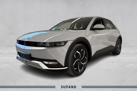 Imponerende tilstedeværelse – Ioniq 5 i moderne grå utførelse