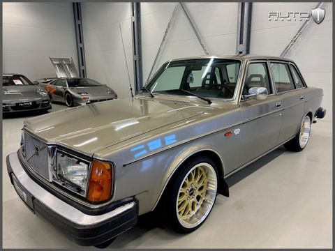 Volvo 264