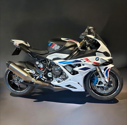 BMW S