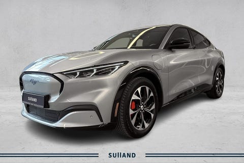 Ford Mustang Mach-E Standard Range AWD 2021 – elektrisk SUV med 269 hk, firehjulsdrift og stilfull design.