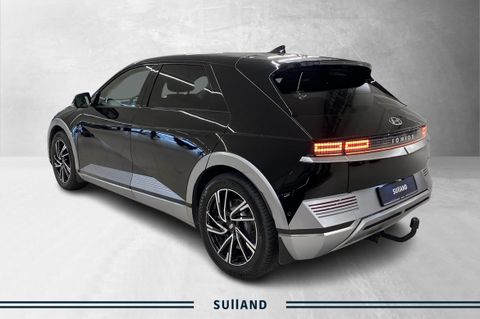 Hyundai Ioniq 5 2022 AWD Premium er en moderne og kraftfull elektrisk SUV som kombinerer stil, teknologi og imponerende rekkevidde