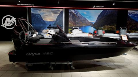 River 460 XR Sort powered by Mercury F 60 EFI - Innbytte/Finans