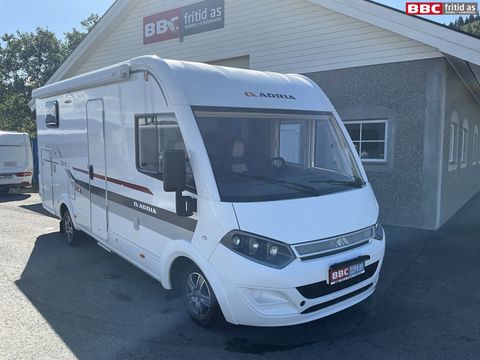 Adria SONIC 600 SL / Hengerfeste / Enkeltsenger / Senkeseng / Førerkort Kl B / Innbytte