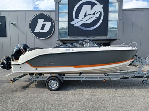 Uttern D59 Premium Edition / Mercury F 115 EFI CT 4-takt / Velutstyrt Daycruiser
