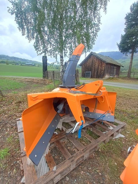 Snowline V- 2500 Snøfres