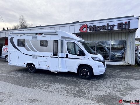 Pilote P650C-MARKISE-SYKKELSTATIV-RYGGEKAMERA-GASSKOMFYR-FORTELT-QUEENBED-GOD NYTTELAST++ 2019, 25 000 km, kr 699 000,-