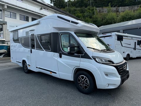 Benimar Kupp!!! Mileo 263 m/hydrauliske støttebein og AC i bodel – 180 hk – automat – topp utstyrt