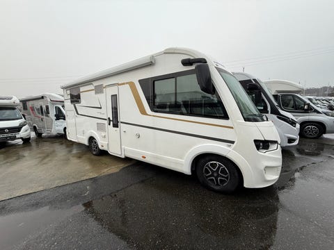 Eura Mobil 720 QF -lav km –  Lithium batt – solcelle – 9 trinns aut – face to face – alde varme