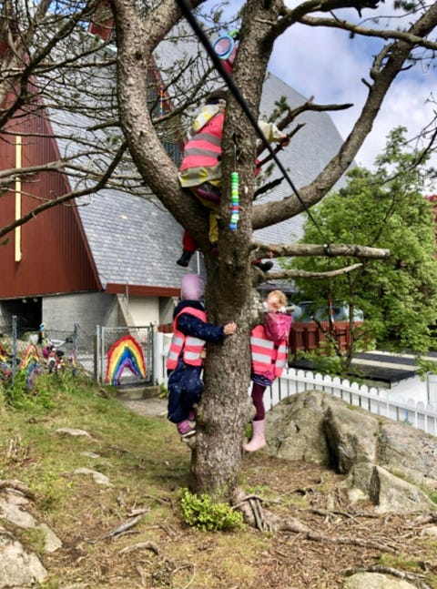 Foreldreeid barnehage, Biskopshavn Barnehage SA logo