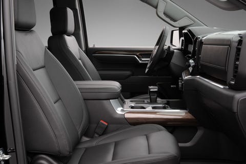 Chevrolet Silverado - thumbnail 6