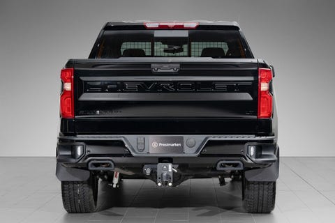 Chevrolet Silverado - thumbnail 3