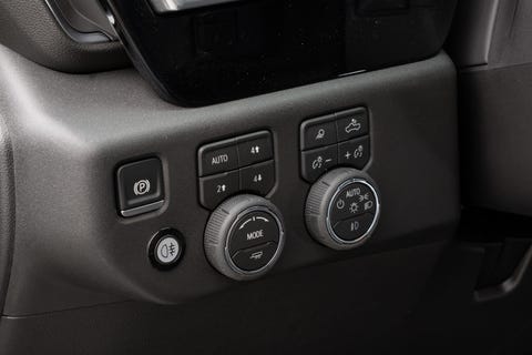 Chevrolet Silverado - thumbnail 7