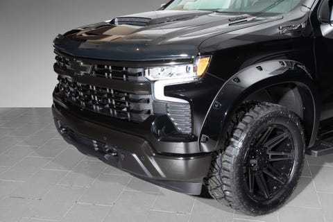 Chevrolet Silverado - thumbnail 3