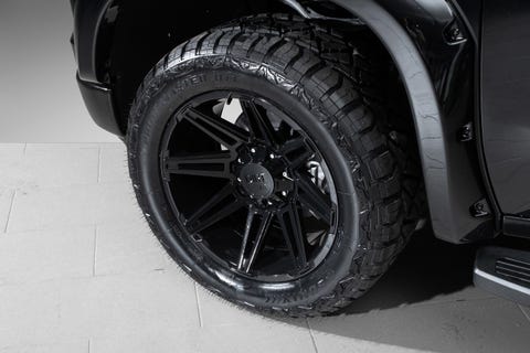 Chevrolet Silverado - thumbnail 4