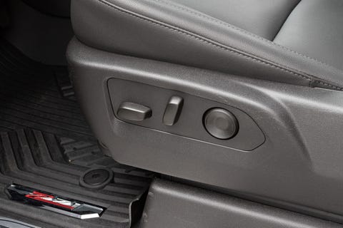 Chevrolet Silverado - thumbnail 10