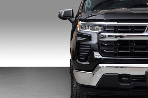 Chevrolet Silverado - thumbnail 11