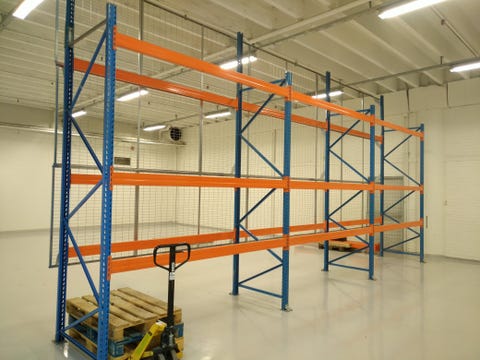 Hellan Montasje AS logo