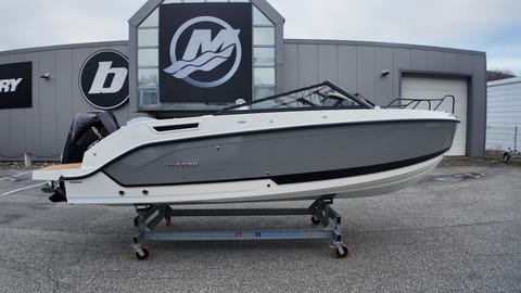 Uttern D65 Premium Exclusive DeLuxe Line // Mercury F 200 V6 // Innbytte/Finans