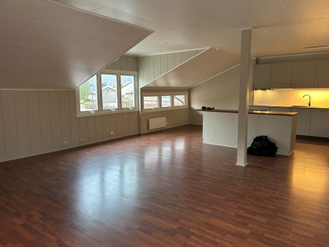 Bilde 1 av annonsen