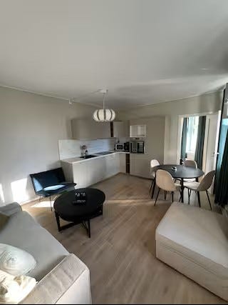 Bilde 2 av annonsen