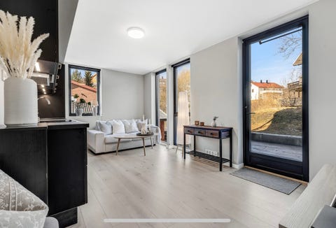 Bilde 2 av annonsen