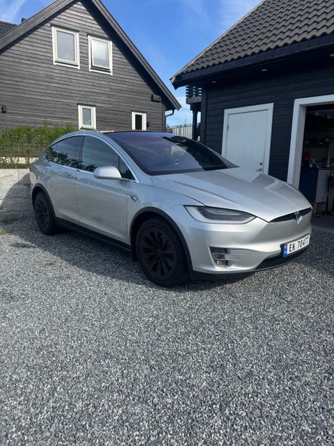 Tesla Model X