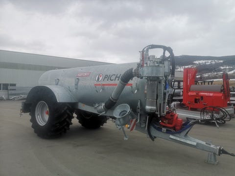 Pichon TCI 10400 ltr med aut. sidefyller 2023, kr 499 000,-
